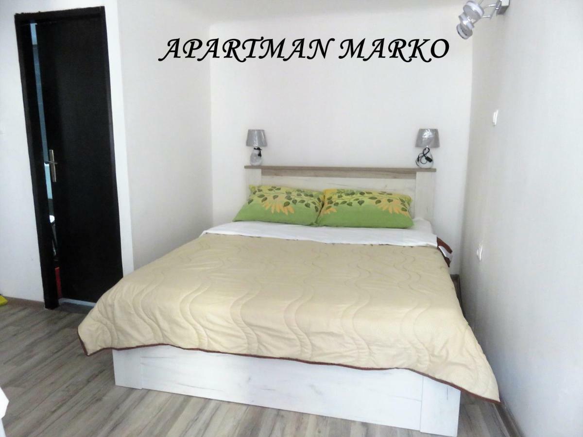 Apartament Cres Buitenkant foto